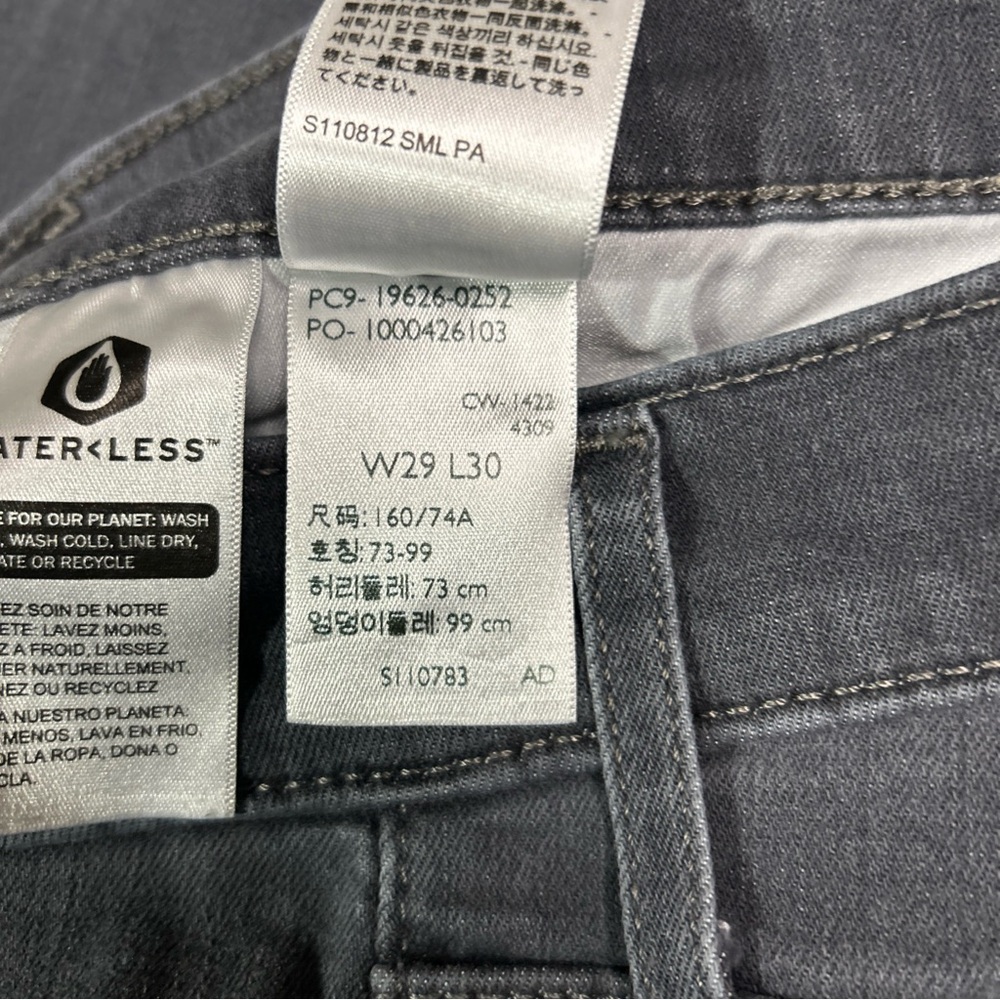 Levi’s 311 Shaping Skinny Jeans Women’s Juniors 29 Black Wash Logo - Picture 9 of 16